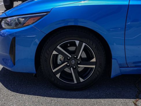 Used 2024 Nissan Sentra SV FWD image 11