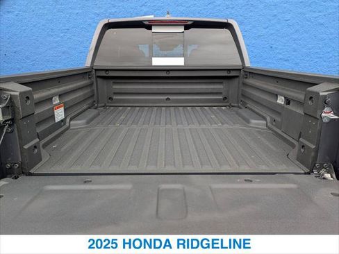 Certified 2025 Honda Ridgeline RTL image 23