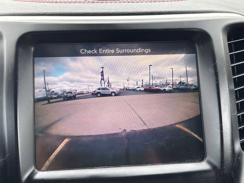 Used 2016 Jeep Cherokee Trailhawk w/ Leather Interior Group image 32