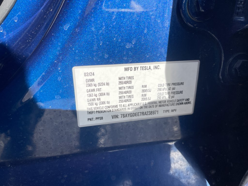 Used 2024 Tesla Model Y Long Range AWD/4WD image 6