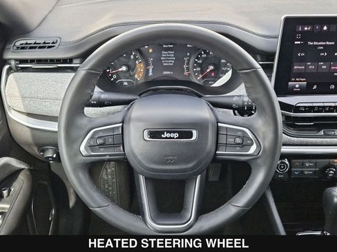 Used 2023 Jeep Compass Latitude w/ Sun and Sound Group AWD/4WD image 22