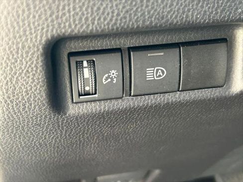 Certified 2025 Toyota RAV4 XLE FWD image 24