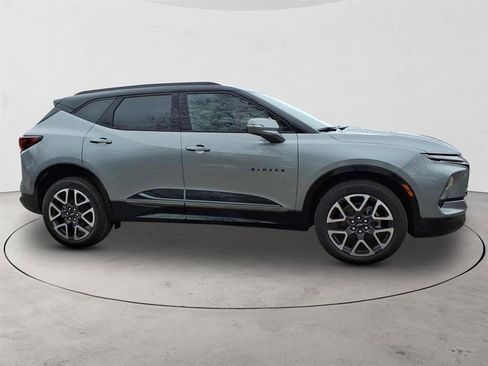 New 2025 Chevrolet Blazer RS w/ Driver Confidence II Package image 4