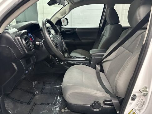 Used 2018 Toyota Tacoma SR w/ SR Convenience Package AWD/4WD image 19