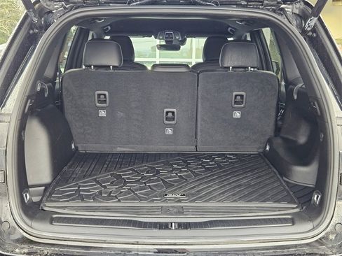 Certified 2025 Jeep Grand Cherokee Limited w/ Trailer Tow Package image 29