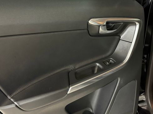 Used 2015 Volvo XC60 T5 Premier image 31