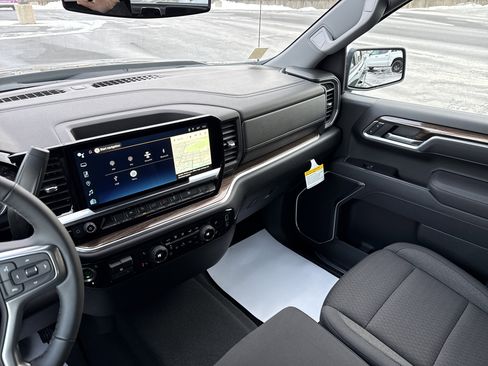 New 2026 Chevrolet Silverado 1500 LT image 22