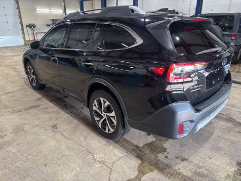 Used 2020 Subaru Outback Touring XT image 2