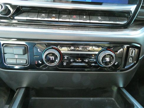 Certified 2024 Chevrolet Silverado 1500 LT Trail Boss w/ Convenience Package II image 25