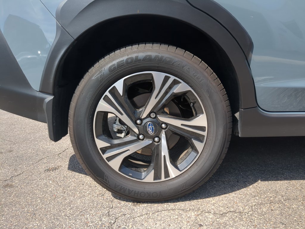Used 2025 Subaru Crosstrek 2.5i Premium AWD/4WD image 33