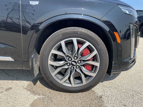 Certified 2023 Cadillac XT6 Sport w/ Technology Package AWD/4WD image 35