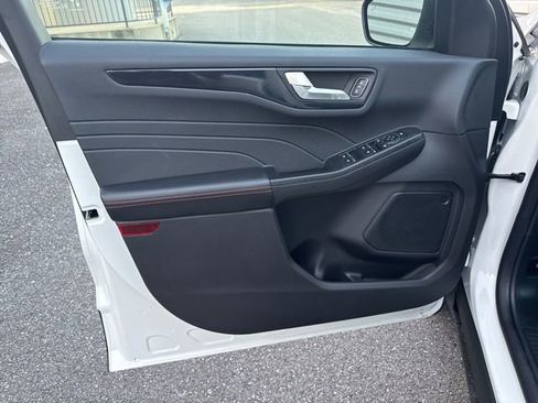 New 2025 Ford Escape ST-Line w/ Equipment Group 301A image 11