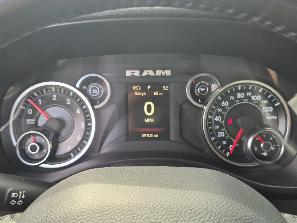 Used 2023 RAM 1500 Big Horn AWD/4WD image 18