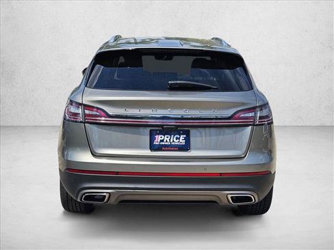 Used 2023 Lincoln Nautilus FWD image 7