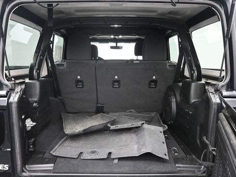 Used 2023 Jeep Wrangler Unlimited Sport AWD/4WD image 30