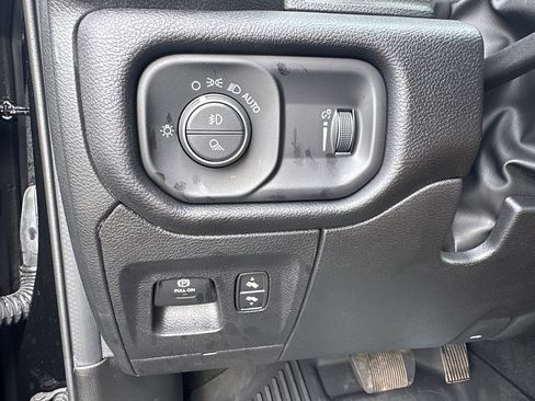 Used 2024 RAM 1500 Big Horn AWD/4WD image 21