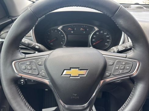 Used 2021 Chevrolet Equinox Premier FWD image 19