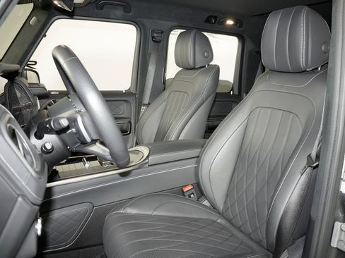 Used 2025 Mercedes-Benz G 550 image 13
