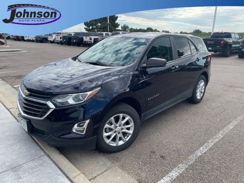 Used 2020 Chevrolet Equinox LS w/ LS Convenience Package AWD/4WD image 1