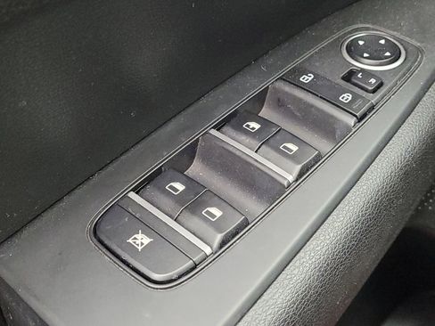 Used 2023 Kia Forte LXS w/ LXS Technology Package image 27