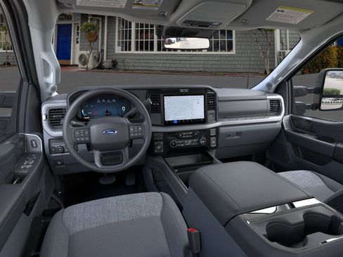 New 2026 Ford F250 XLT w/ XLT Premium Package AWD/4WD image 9