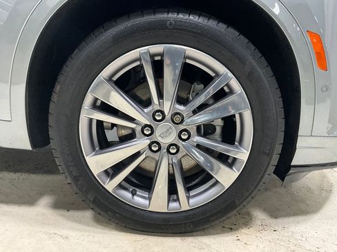 Used 2025 Cadillac XT6 Premium Luxury w/ Platinum Package AWD/4WD image 9