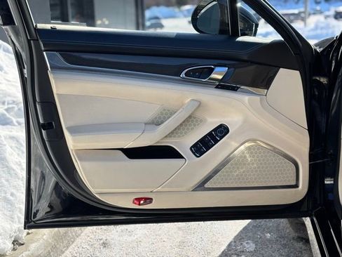Used 2014 Porsche Panamera Turbo image 20