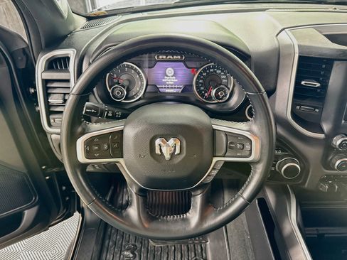 Used 2022 RAM 1500 Big Horn AWD/4WD image 14