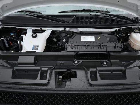 Used 2024 Chevrolet Express 2500 w/ Driver Convenience Package image 15