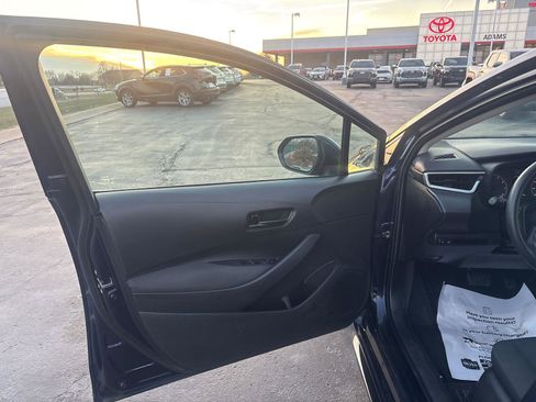 Used 2023 Toyota Corolla LE image 17