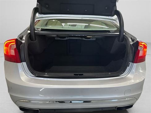 Used 2016 Volvo S60 T5 Inscription Platinum AWD/4WD image 9