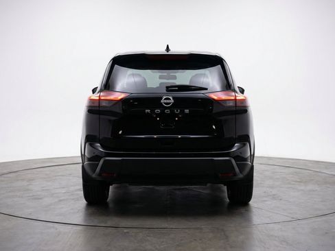 Used 2025 Nissan Rogue SV FWD image 7