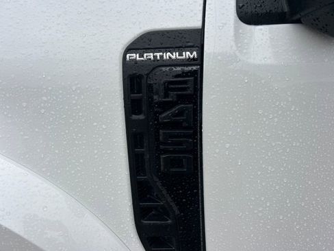 Used 2025 Ford F450 Platinum w/ FX4 Off-Road Package image 56