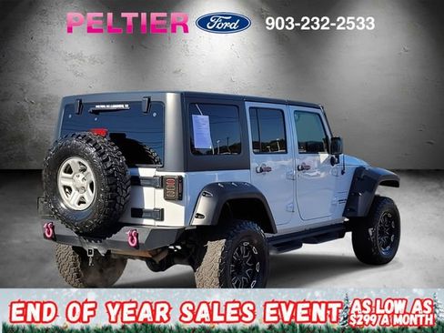 Used 2015 Jeep Wrangler Unlimited Rubicon w/ Connectivity Group image 4