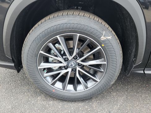 New 2026 Lexus NX 350h 350h Premium image 10