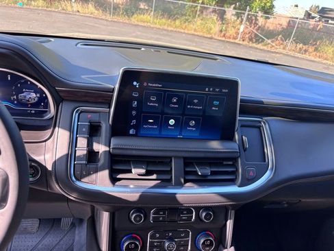 Used 2023 Chevrolet Tahoe Z71 w/ Z71 Off-Road Package image 24