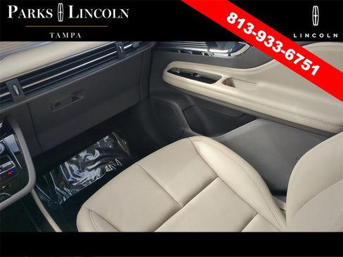 Certified 2022 Lincoln Corsair FWD w/ Equipment Group 101A image 14