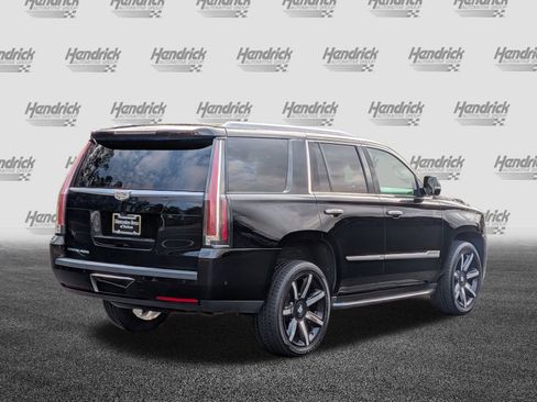 Used 2019 Cadillac Escalade Luxury image 10