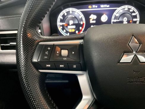 Used 2022 Mitsubishi Outlander SEL AWD/4WD image 22