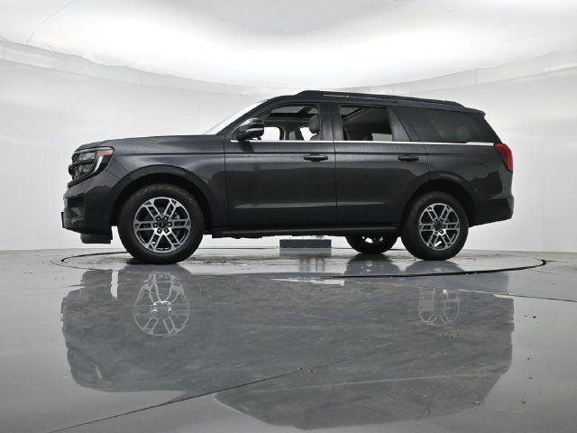 Certified 2025 Ford Expedition Active AWD/4WD image 41