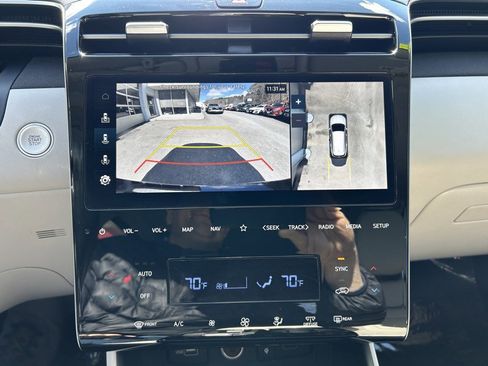 Used 2023 Hyundai Tucson Limited image 16