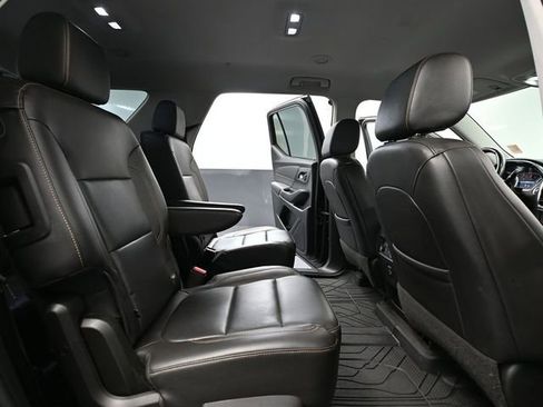 Used 2020 Chevrolet Traverse LT w/ Driver Confidence II Package AWD/4WD image 46