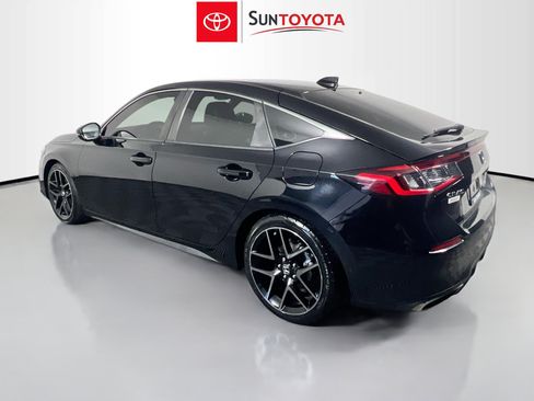 Used 2022 Honda Civic Sport Touring image 6