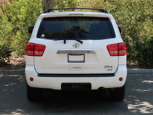 Used 2011 Toyota Sequoia Limited AWD/4WD image 7