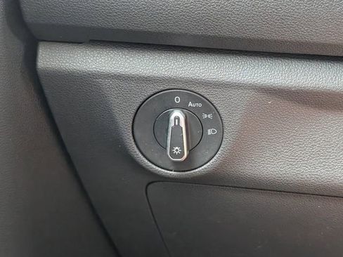 Certified 2021 Volkswagen Jetta S image 27