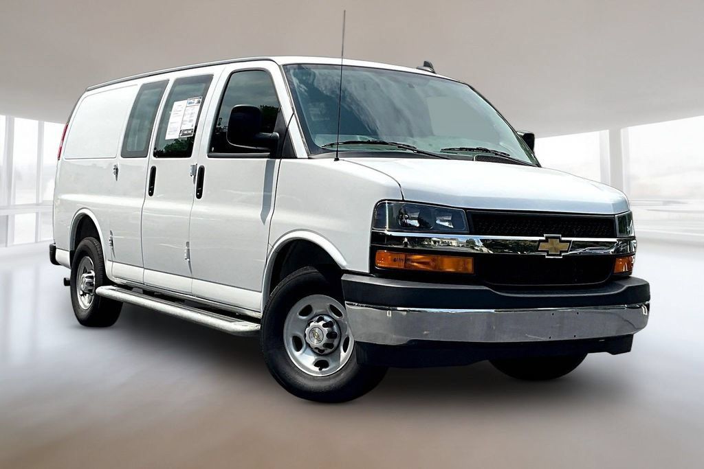 Used 2025 Chevrolet Express 2500 w/ Driver Convenience Package RWD image 1