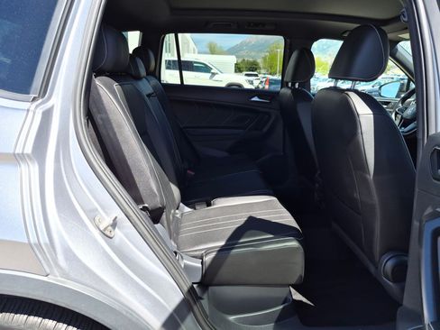 Used 2024 Volkswagen Tiguan SE R-Line AWD/4WD image 33