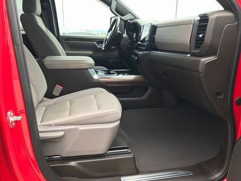 Used 2024 Chevrolet Silverado 3500 LT w/ Convenience Package image 14