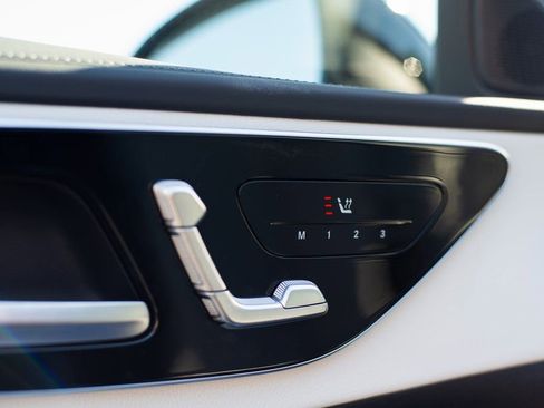 Used 2024 Mercedes-Benz C 300 4MATIC Sedan image 23