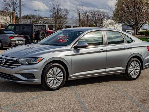 Used 2019 Volkswagen Jetta S w/ Driver Assistance Package image 4